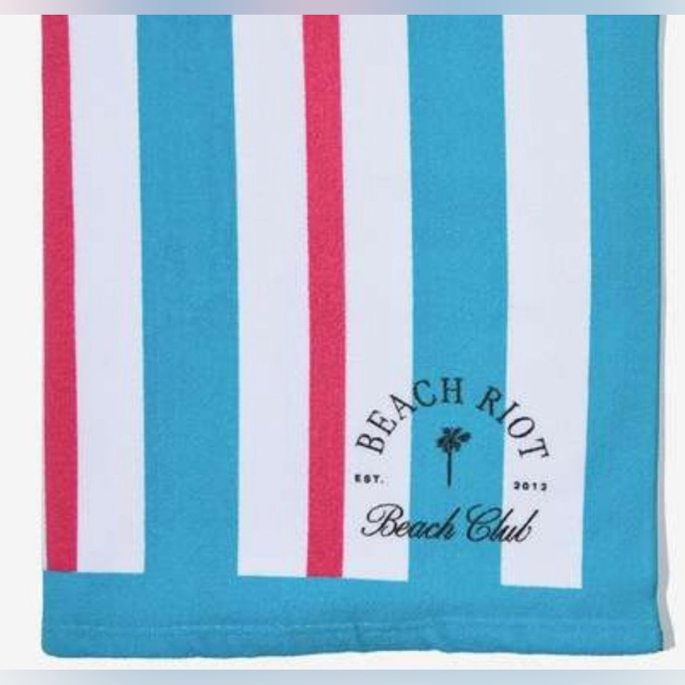 ✨✨Beach Riot Beach Club Towel✨✨